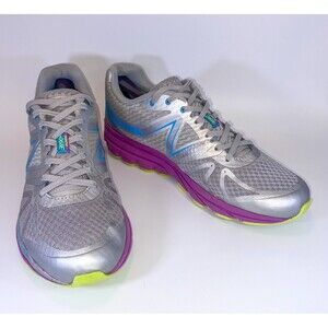New Balance 3190v2 Womens Running Training Shoes Size 9.5M Gray Outdoor Trail